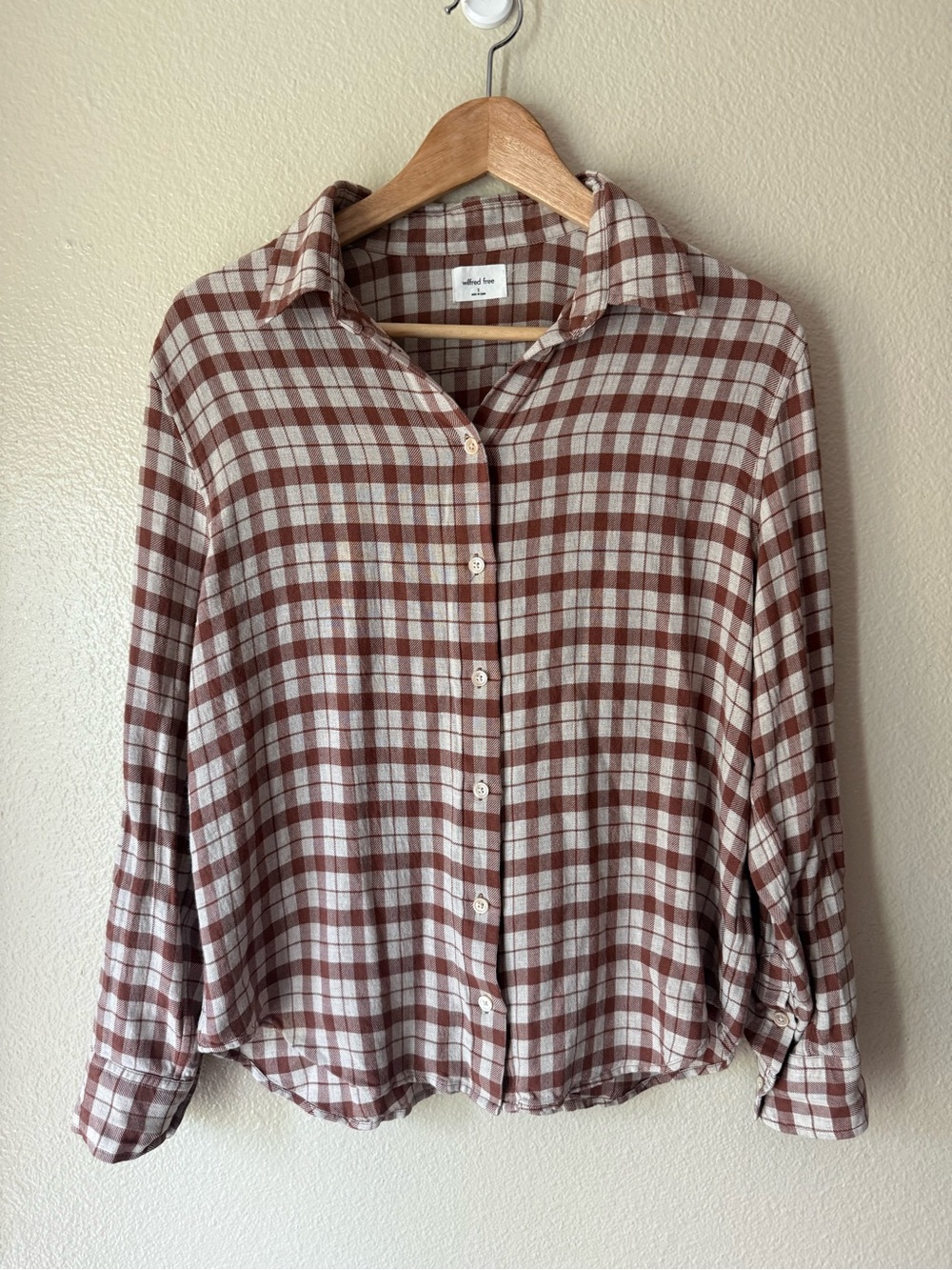 Wilfred Plaid Button-Up Shirt in Brown and Cream